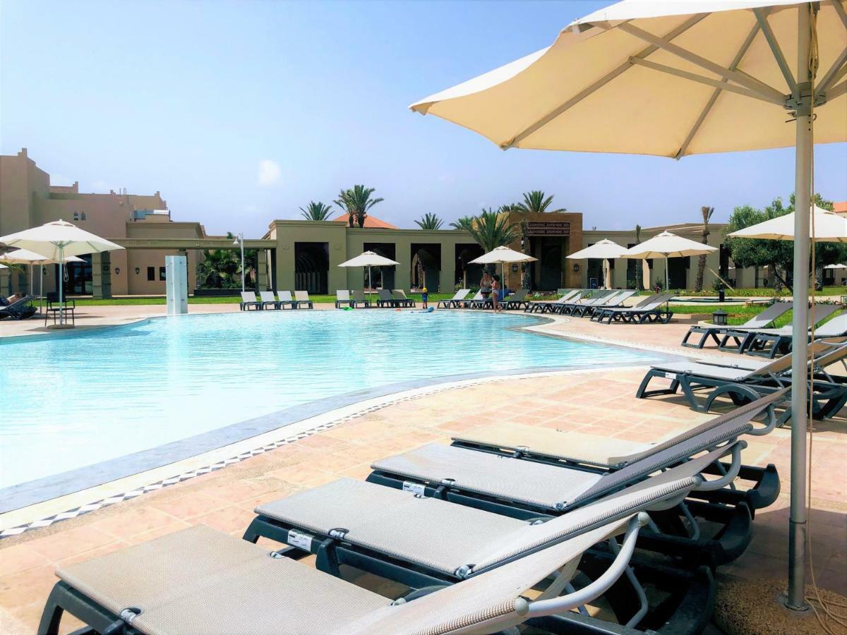 Oasis Palace & Blue Pearl Hotel